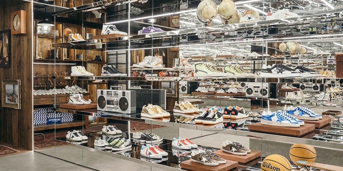 trends abound Golden Goose Shoes Sale for the fall 2023 season
